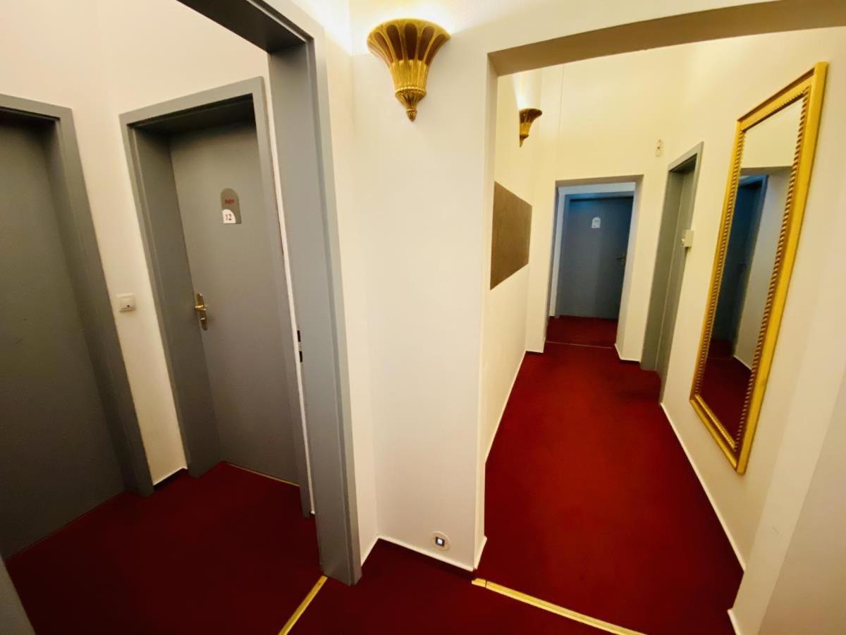 Doppelzimmer Dinner, Direkt Am Alten Strom Rostock Eksteriør billede